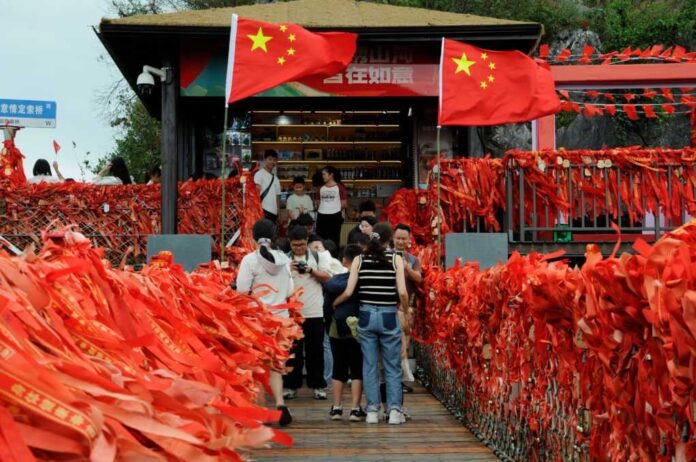Yangshuo,,China,-,October,1,,2024.,The,National,Flag,Of