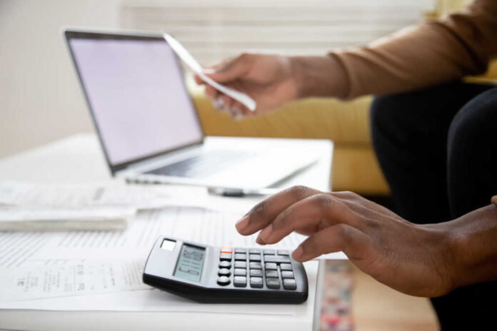 Manage,Planning,Family,Budget,,Savings,And,Payment,Concept.,Close,Up