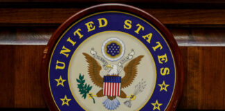 Official seal of the United States Senate featuring an eagle and stars