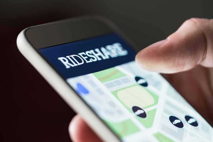 shutterstock_1204137538 rideshare